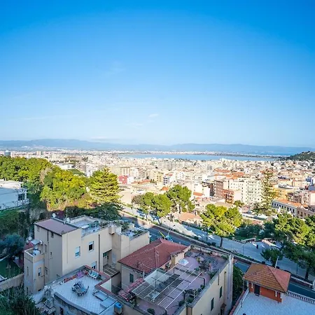 Martini, Panoramic View, Castello アパート