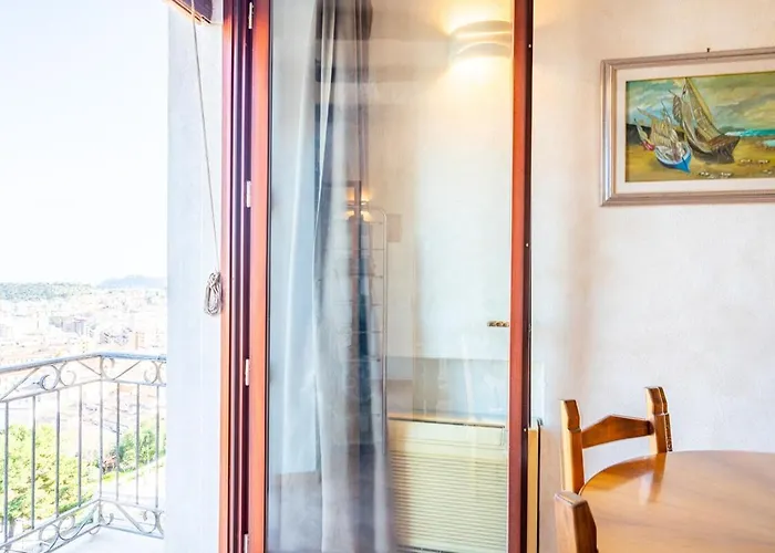 Martini, Panoramic View, Castello アパート カリアリ